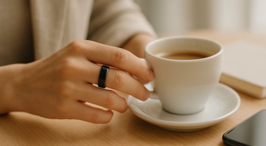 The external brain wearable trend: woman wearing a minimalist smart ring